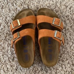 Birkenstock Arizonas, size 35 regular